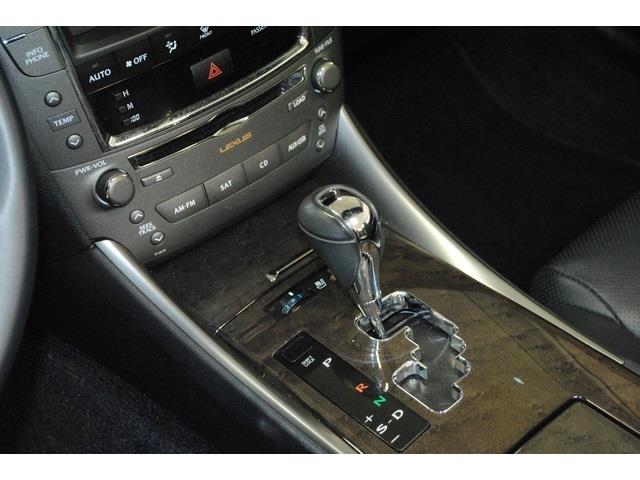 2010 Lexus IS 250C 4dr Sdn Touring Signature RWD