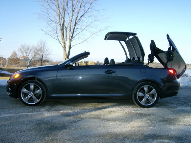 2011 Lexus IS 250C LS 4X4