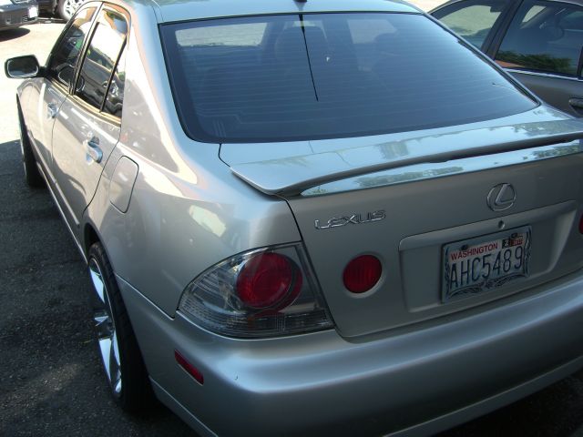 2001 Lexus IS 300 Base