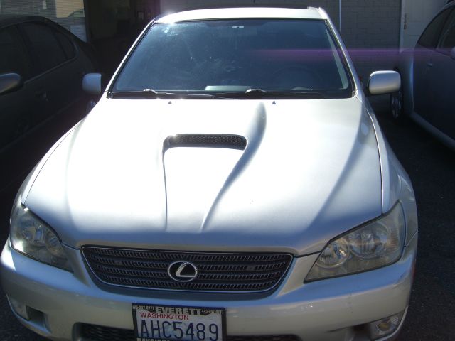2001 Lexus IS 300 Base