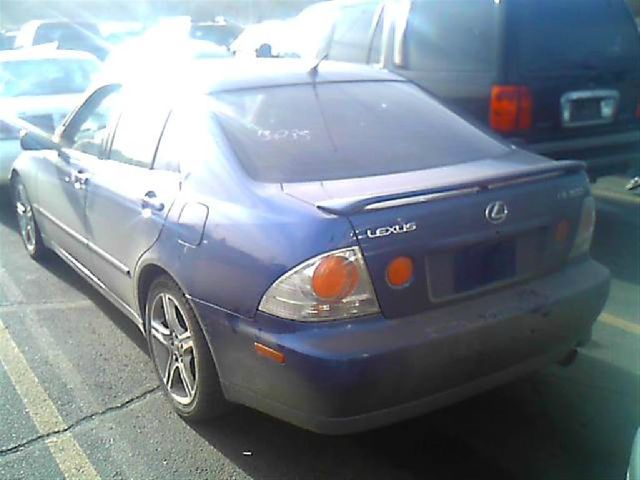 2001 Lexus IS 300 Base