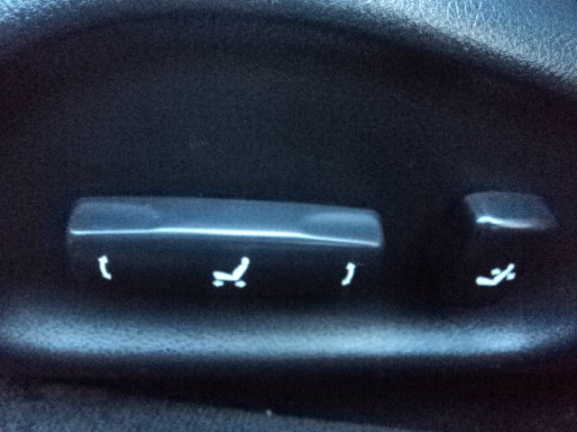 2001 Lexus IS 300 Base