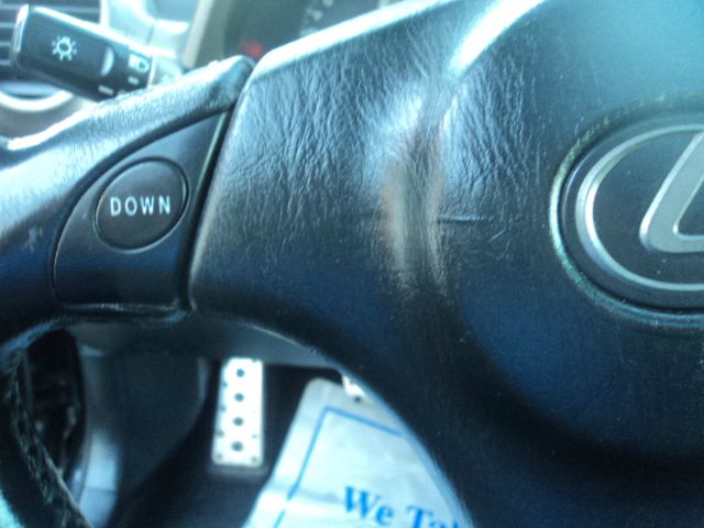 2001 Lexus IS 300 Base