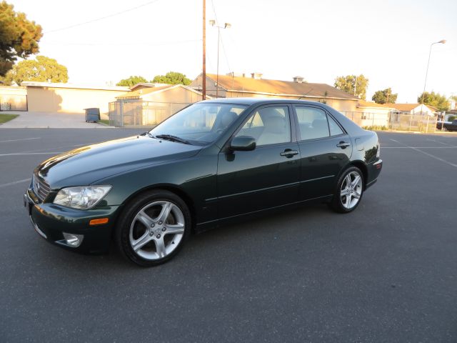 2001 Lexus IS 300 Base