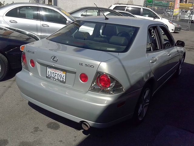 2001 Lexus IS 300 Base
