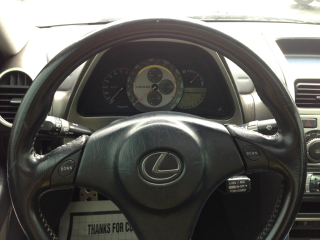 2001 Lexus IS 300 Base