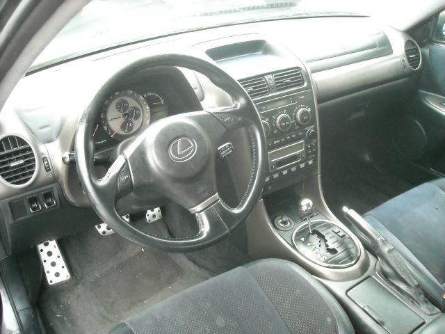 2001 Lexus IS 300 Base