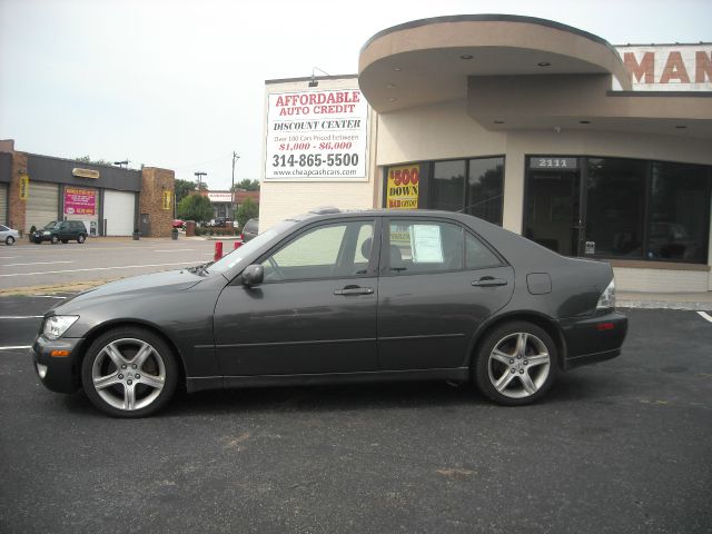 2001 Lexus IS 300 Base
