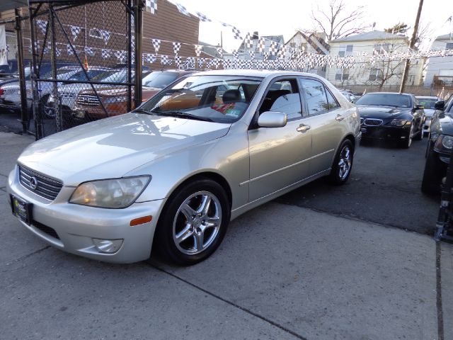 2001 Lexus IS 300 Base