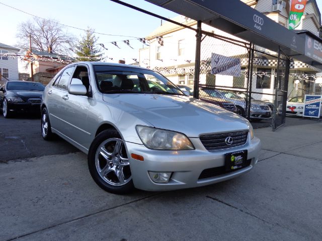 2001 Lexus IS 300 Base