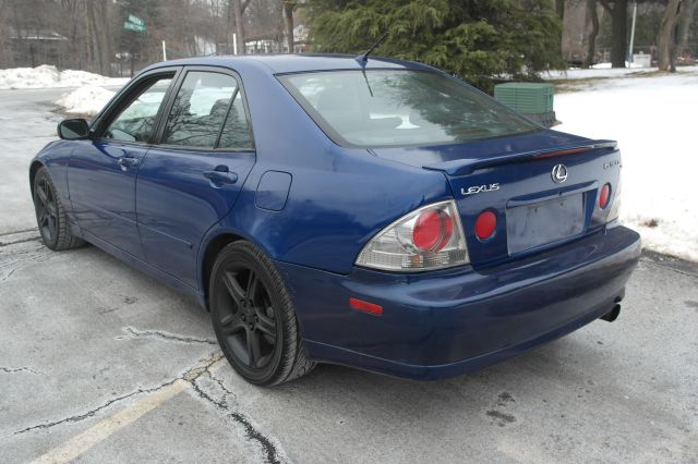 2001 Lexus IS 300 Base
