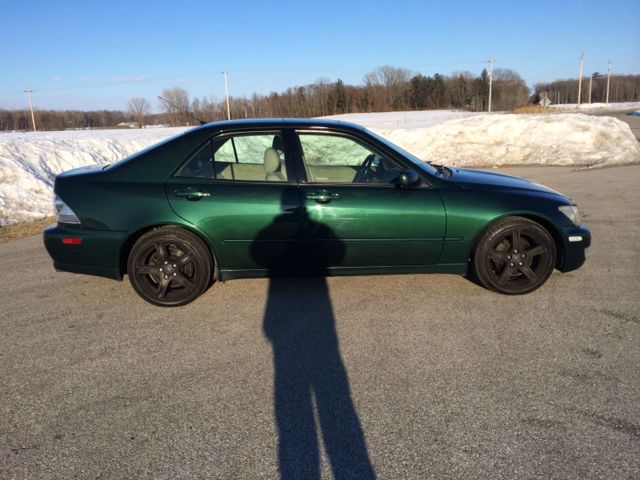 2001 Lexus IS 300 Base