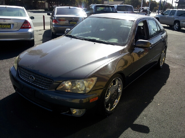 2001 Lexus IS 300 Base