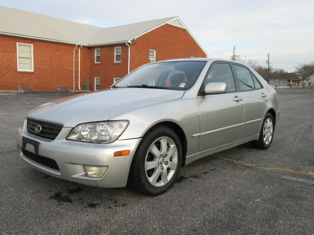 2002 Lexus IS 300 323it