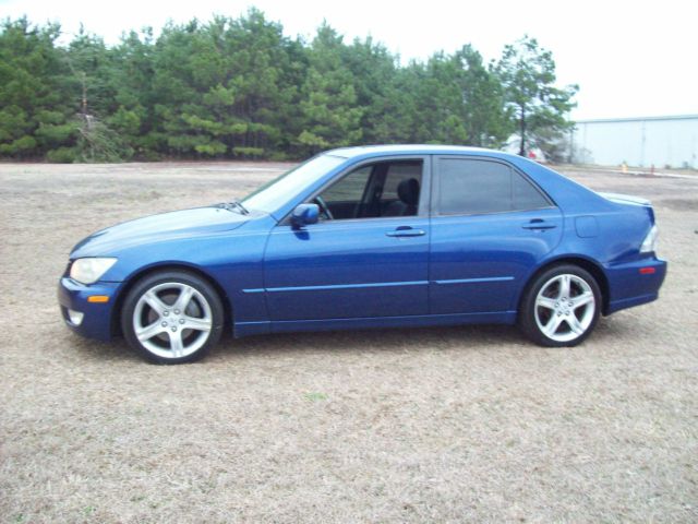 2002 Lexus IS 300 323it