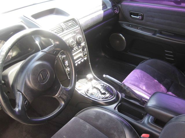 2002 Lexus IS 300 323it