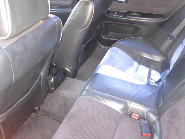 2002 Lexus IS 300 323it