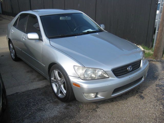 2002 Lexus IS 300 323it