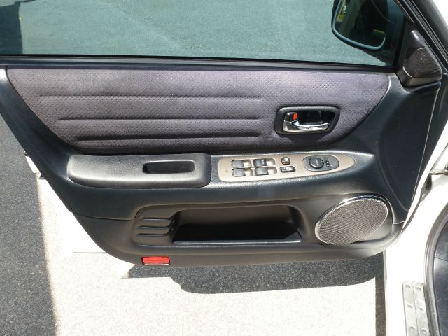 2002 Lexus IS 300 323it