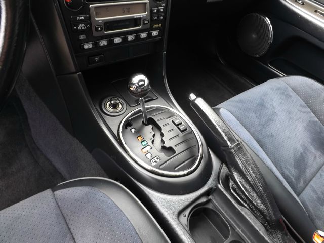 2002 Lexus IS 300 323it