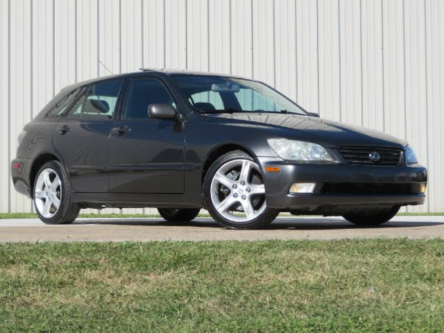 2002 Lexus IS 300 AWD W/1sasunroof