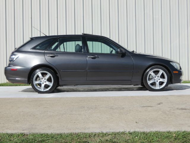 2002 Lexus IS 300 AWD W/1sasunroof