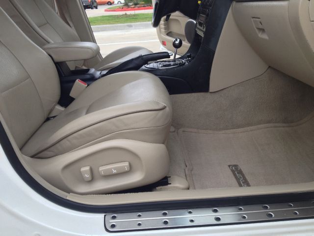 2003 Lexus IS 300 323it