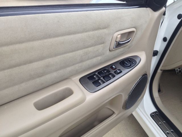 2003 Lexus IS 300 323it