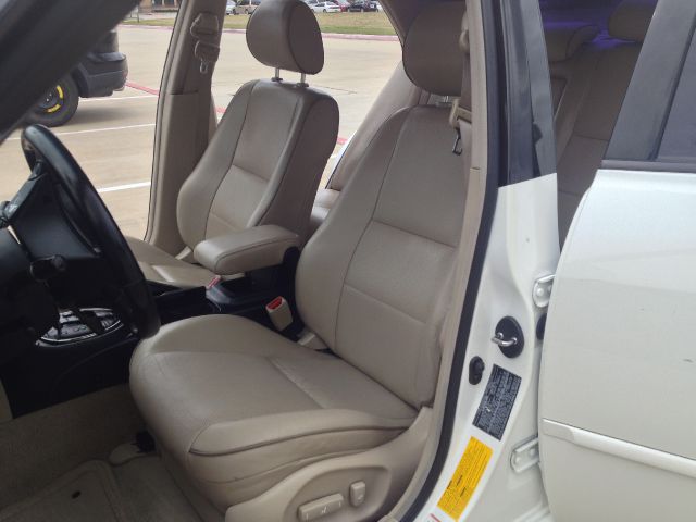 2003 Lexus IS 300 323it