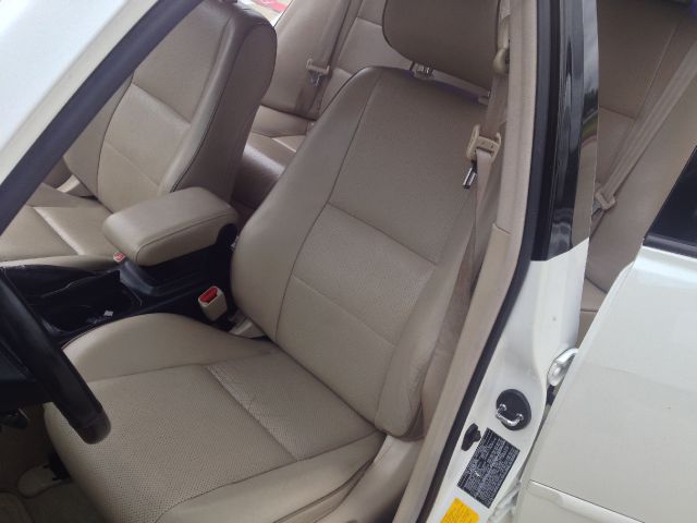 2003 Lexus IS 300 323it