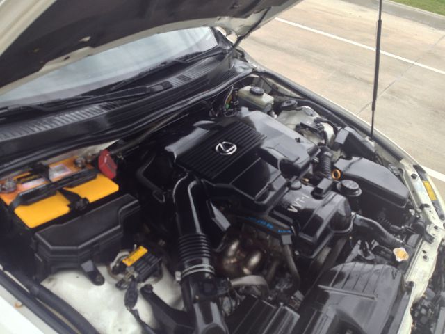 2003 Lexus IS 300 323it