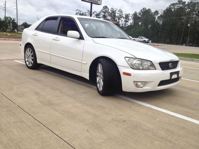 2003 Lexus IS 300 323it
