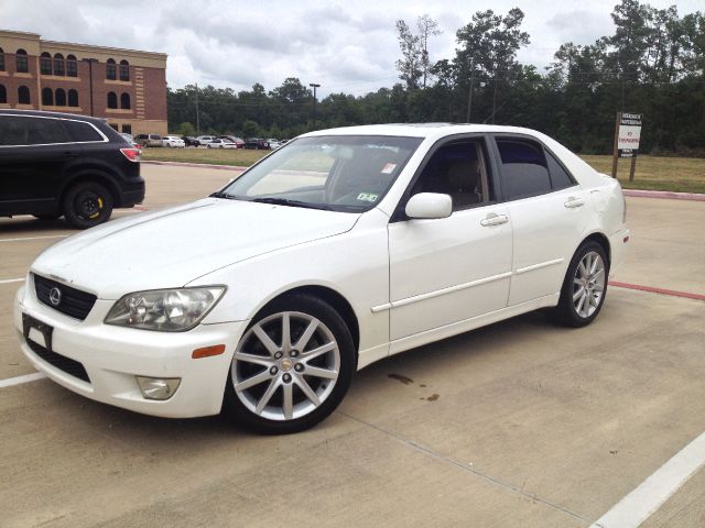2003 Lexus IS 300 323it