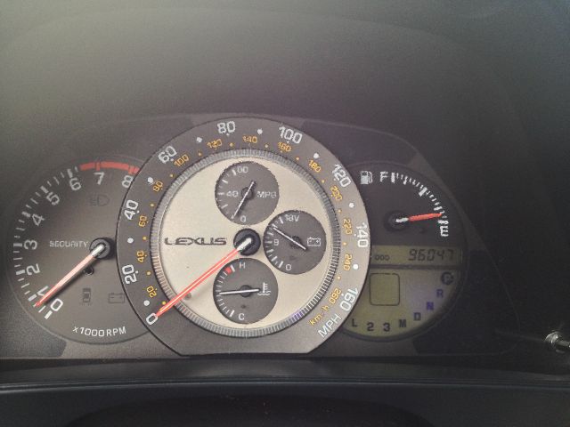 2003 Lexus IS 300 323it