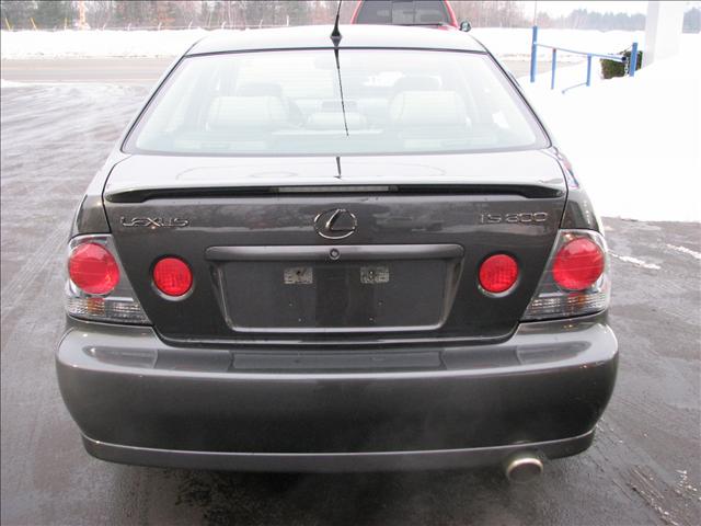 2003 Lexus IS 300 114