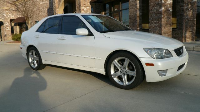 2003 Lexus IS 300 323it