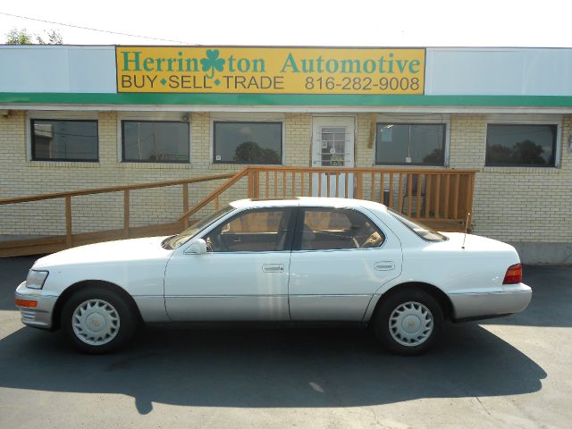 1990 Lexus LS 400 Base