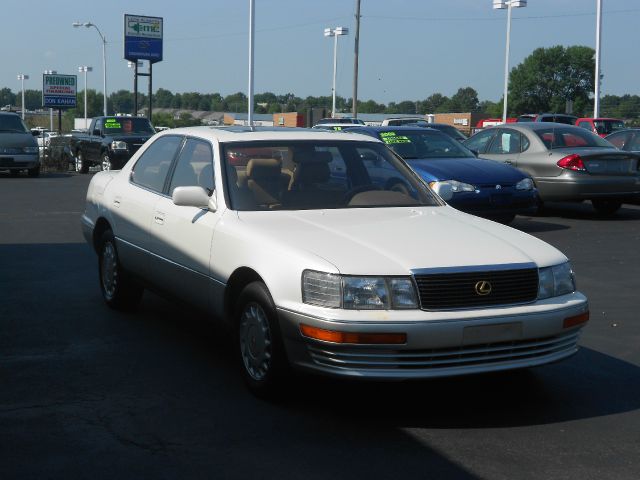 1990 Lexus LS 400 Base
