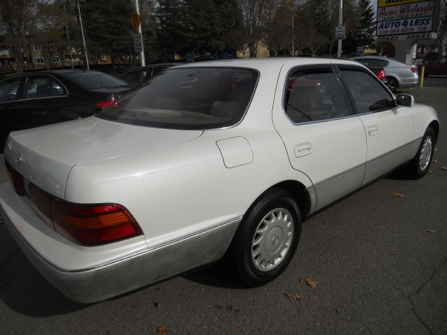 1990 Lexus LS 400 Base