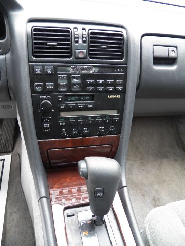 1990 Lexus LS 400 Base