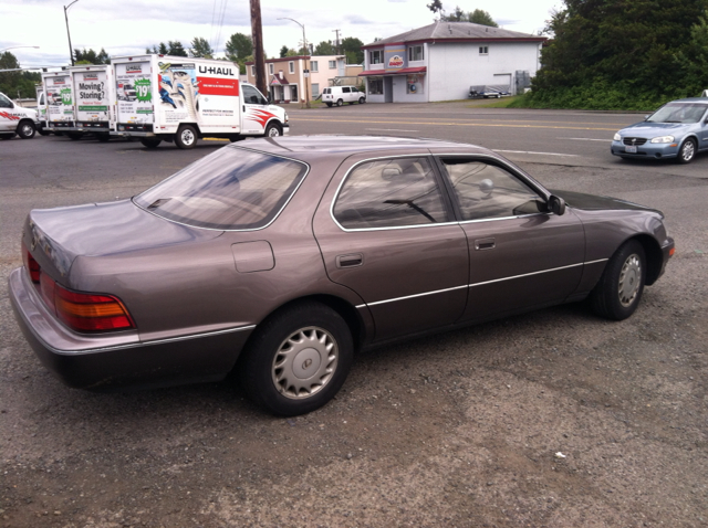 1992 Lexus LS 400 Base