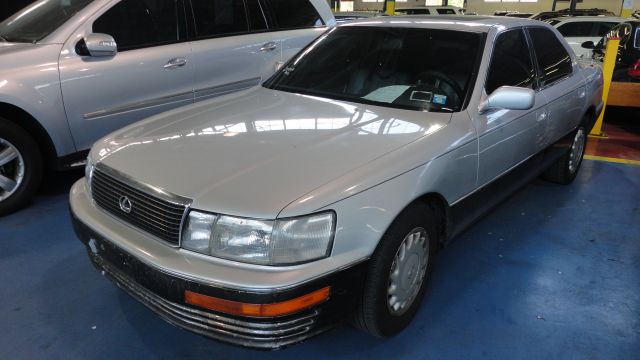 1992 Lexus LS 400 Base