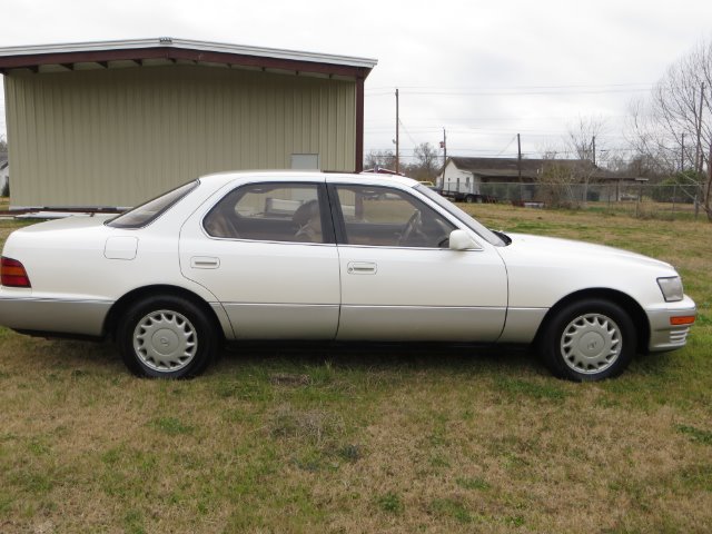 1992 Lexus LS 400 Base