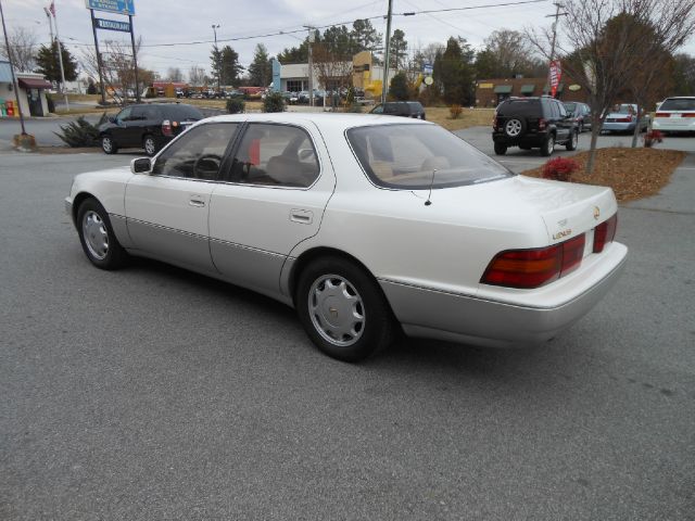 1994 Lexus LS 400 Base
