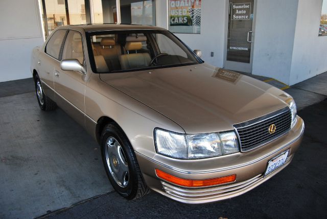1994 Lexus LS 400 Base