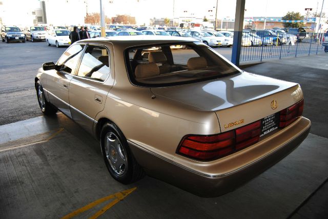 1994 Lexus LS 400 Base