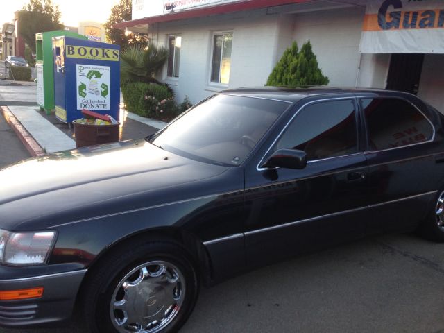 1994 Lexus LS 400 Base