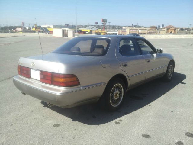 1994 Lexus LS 400 Base