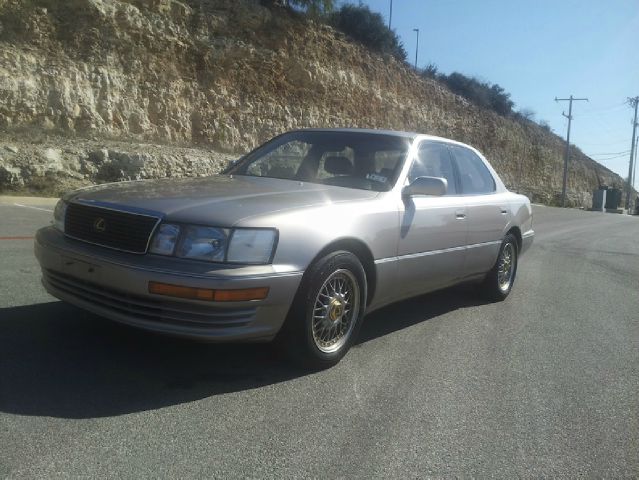 1994 Lexus LS 400 Base