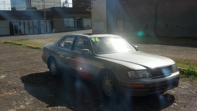 1995 Lexus LS 400 Base